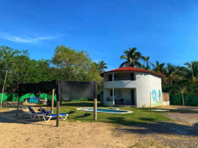 Beautiful Beach House with Private Pool in Tuxpan - Colibrí